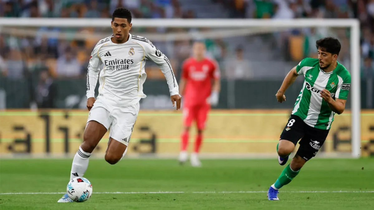 Jude Bellingham jugando contra el Real Betis
