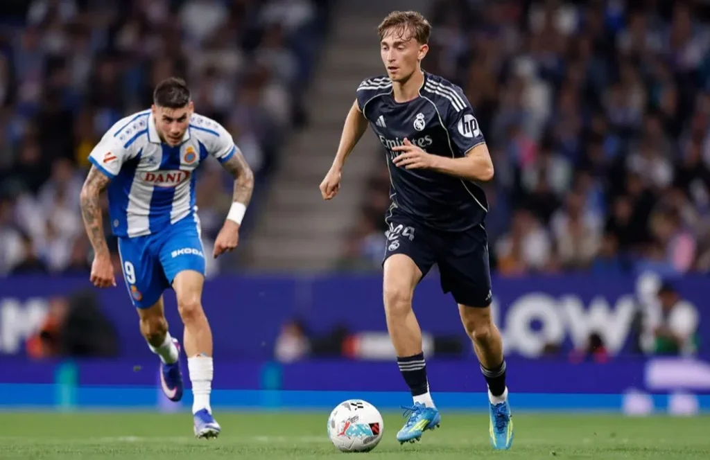 Dean Huijsen, en un Espanyol - Real Madrid