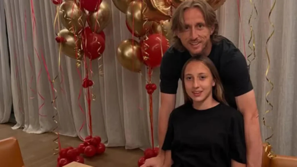 Luka Modric celebrando el cumpleaños de su hija Ema