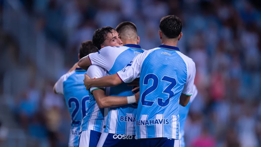 Futbolistas del Málaga CF celebrando un gol