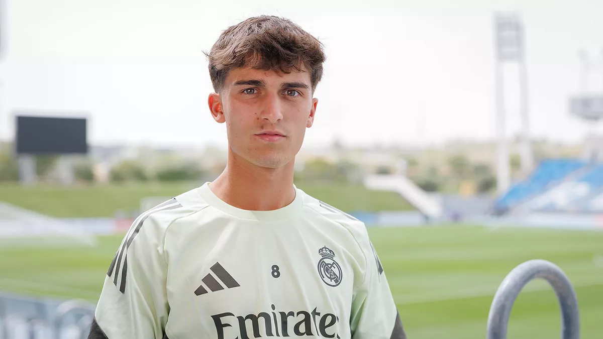 El Real Madrid Castilla se pone patas arriba: Manuel Ángel abre la vereda y llega una perla del Granada