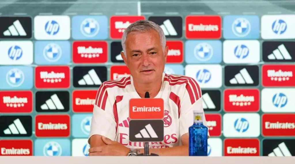 Mourinho suelta la bomba con Pitarch: «Ha demostrado que ya no puede jugar con el Castilla»