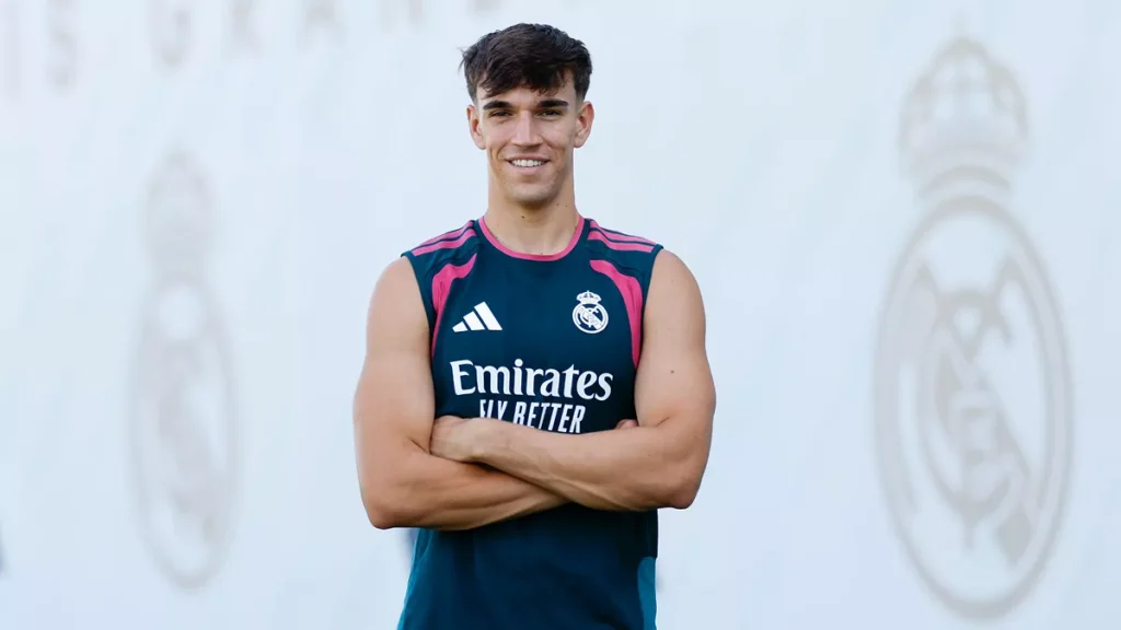 Carlos Espí iguala a Raúl como salvavidas del Real Madrid