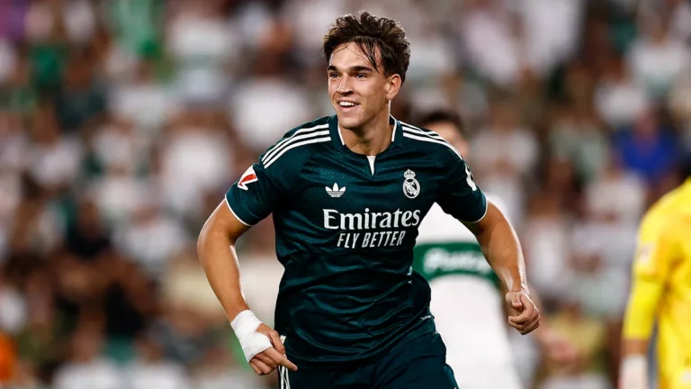 Carlos Espí iguala a Raúl como salvador del Real Madrid