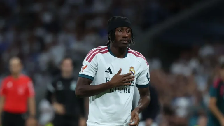 Diomandé presenta su candidatura a la titularidad en el derbi: así fue su primera gran noche con el Real Madrid