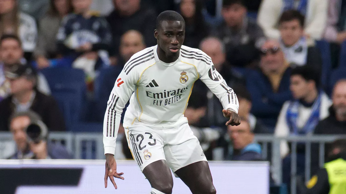 Ferland Mendy vistiendo la camiseta del Real Madrid