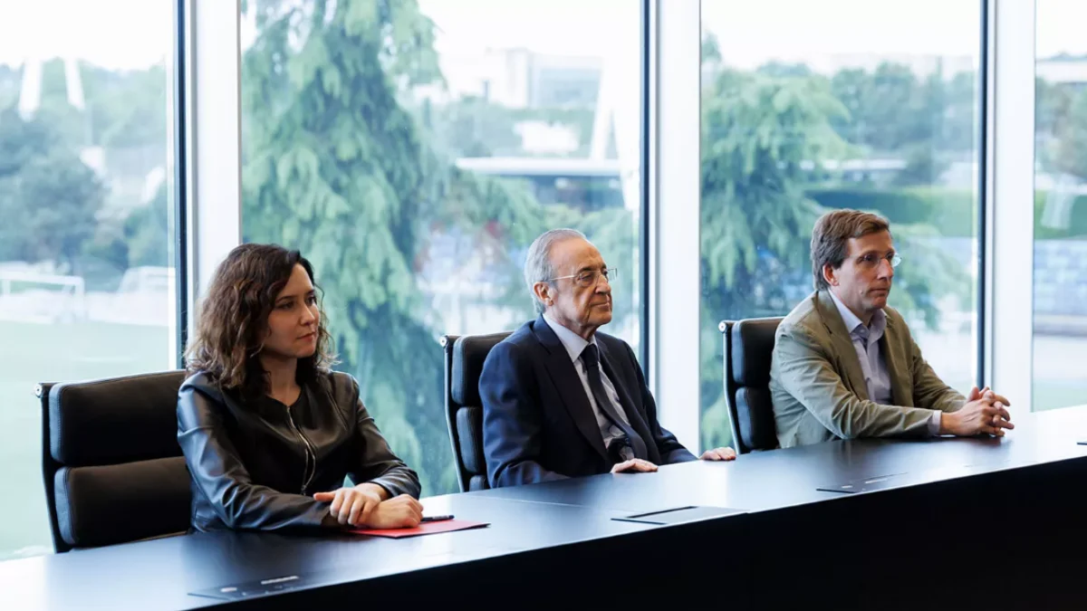 Florentino Pérez, junto a Isabel Díaz Ayuso y Martínez-Almeida