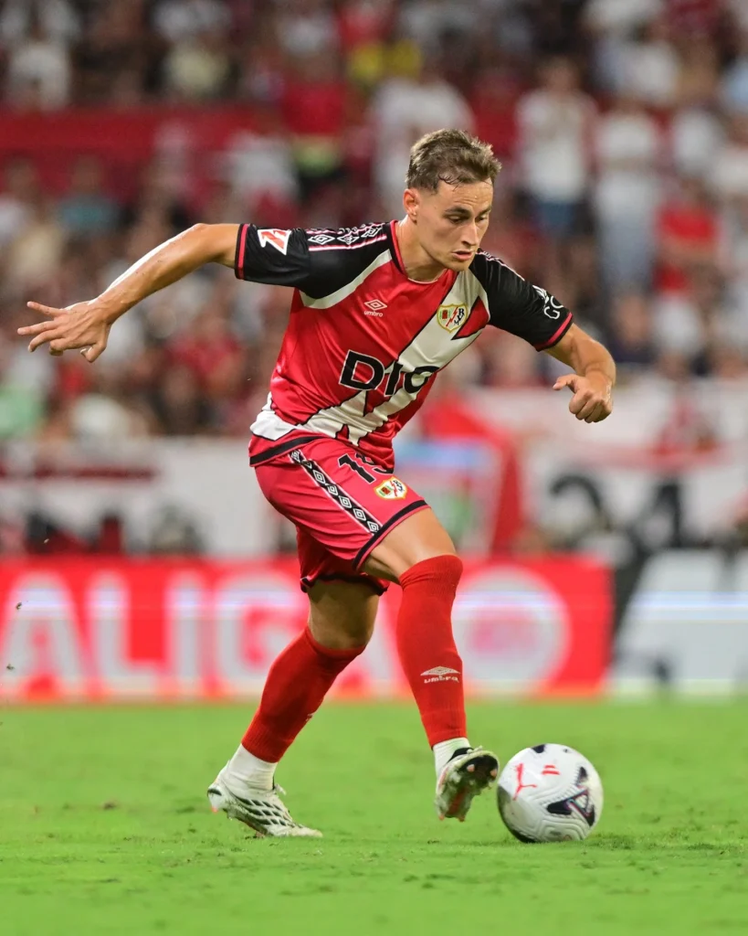 Jorge de Frutos en un partido con el Rayo Vallecano