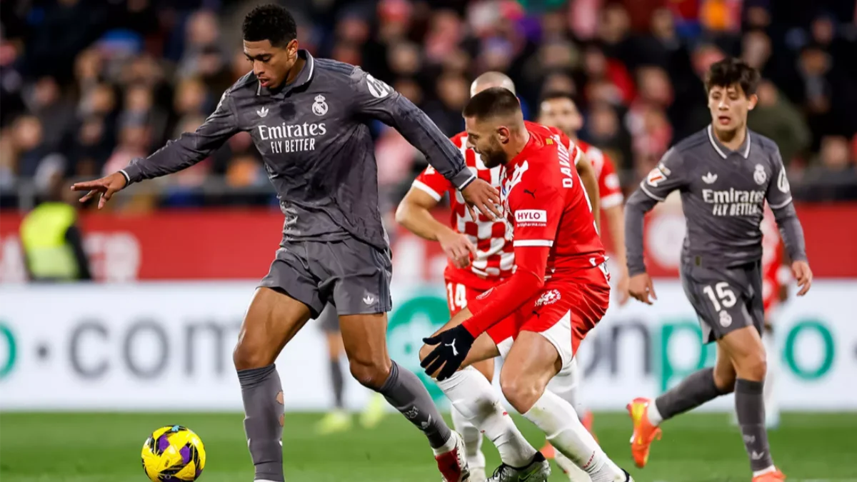 Jude Bellingham, con Arda Güler de fondo, contra el Girona