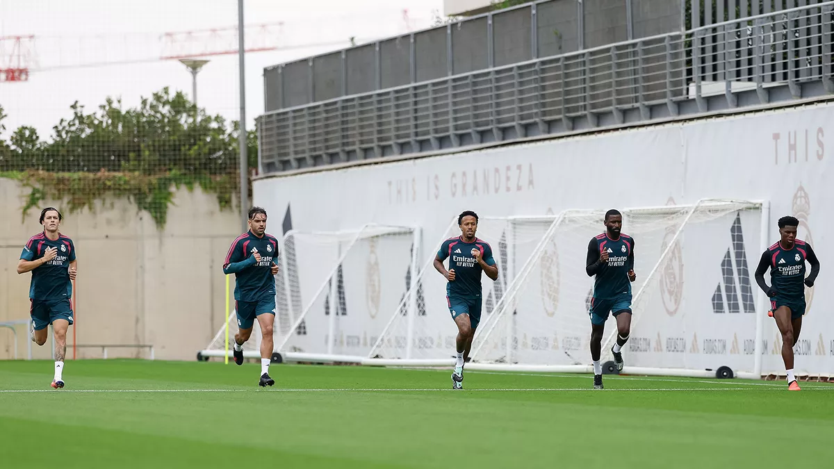 Militão está listo: así ha sido la vuelta a los entrenamientos del Real Madrid