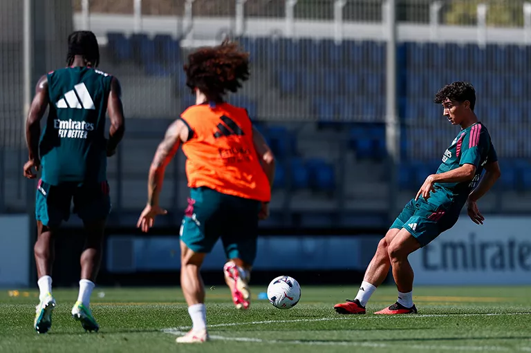 Mourinho habla del caso Asencio: ``Es jugador del Real Madrid 24 horas''