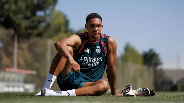 Trent recupera terreno: así le ha potenciado Mourinho en el Real Madrid