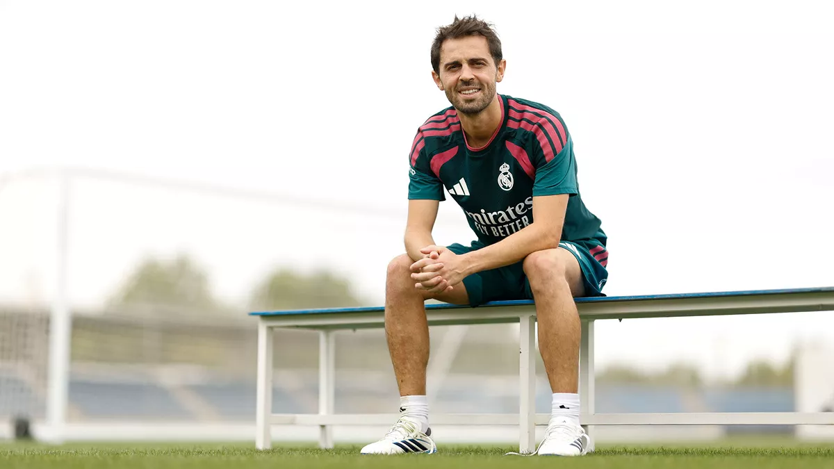 Bernardo Silva, sentado en la Ciudad Deportiva del Real Madrid