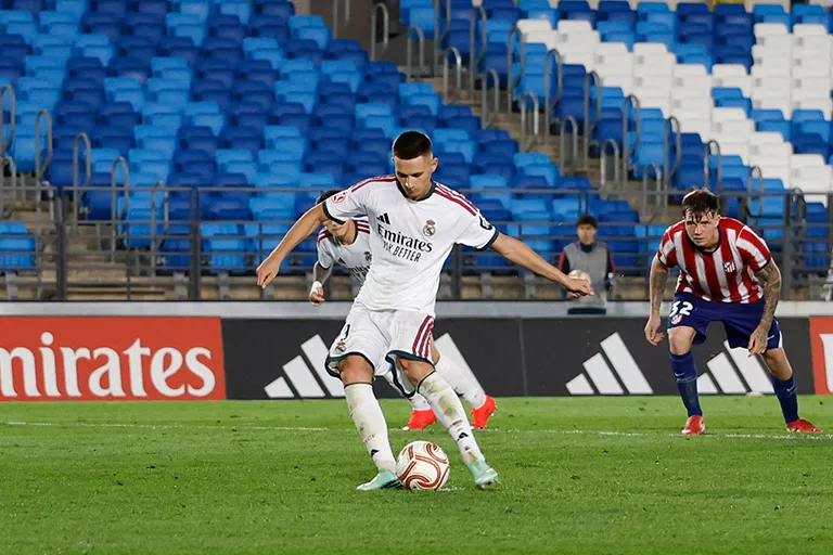 Diego Aguado y Fortea se curten con el primer equipo: los velocistas del Real Madrid Castilla para no perder el rumbo en Can Misses