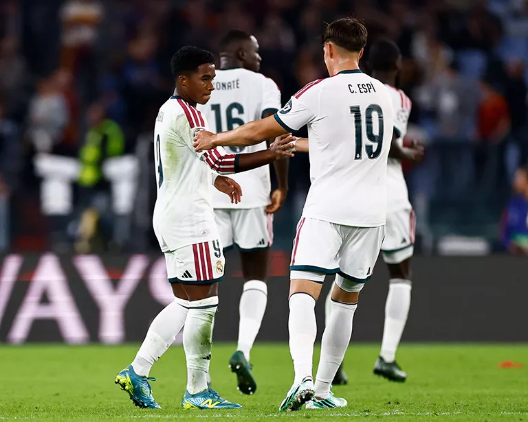 Endrick da un golpe encima de la mesa: de jugar cuatro minutos a ser el artífice de la remontada del Real Madrid en Roma