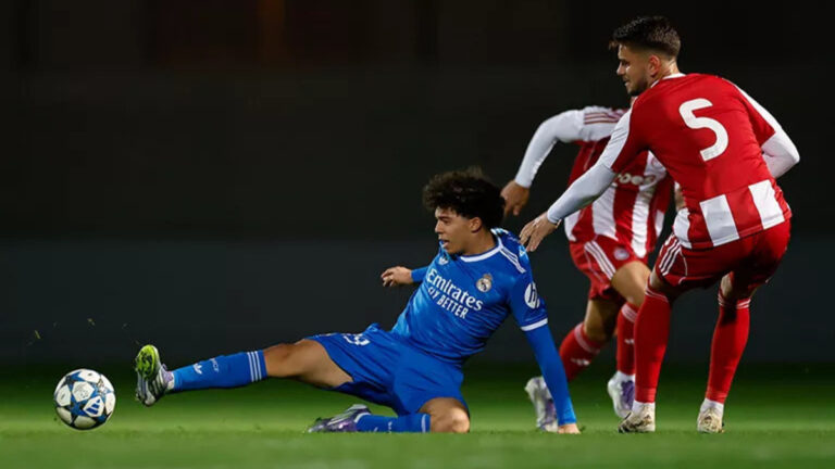 Álvaro López recupera a Enzo Alves para el Juvenil A del Real Madrid: doblete y una asistencia para firmar una goleada