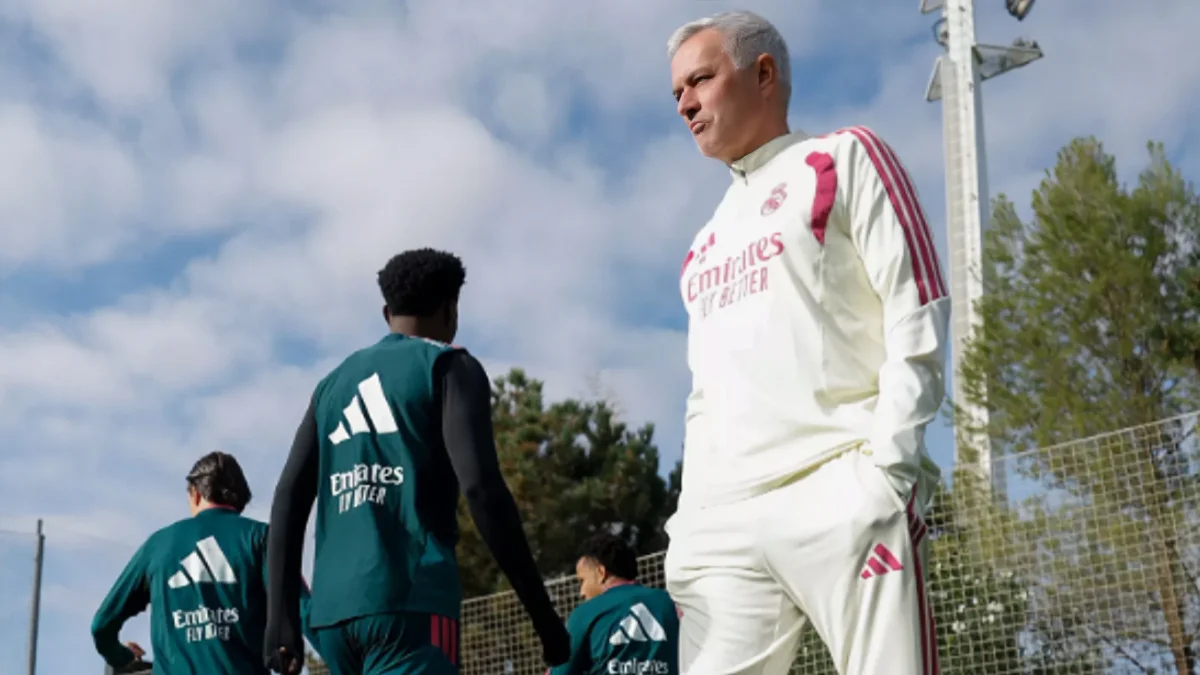 José Mourinho en un entrenamiento con el Real Madrid