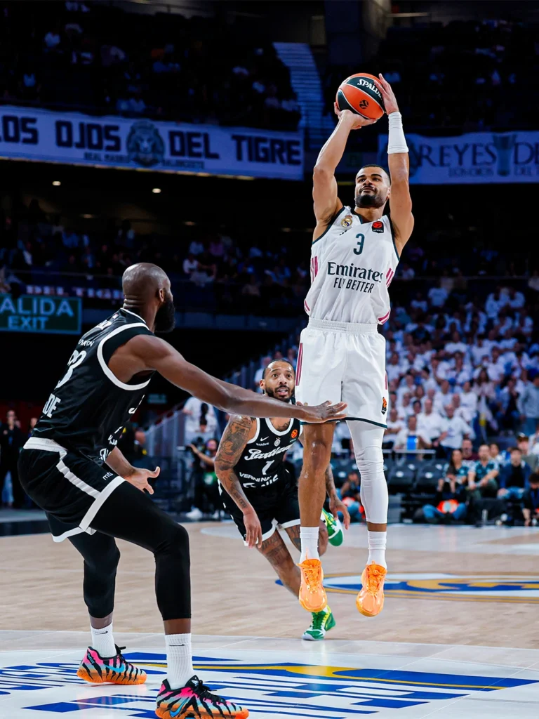 El Real Madrid estrena el Movistar Arena en Euroliga con una sólida victoria ante Partizan