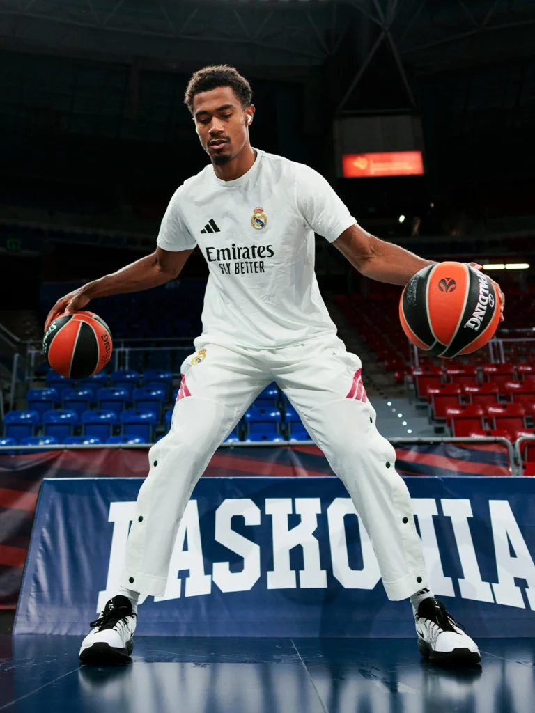 El Real Madrid conquista Vitoria ante un gran Baskonia